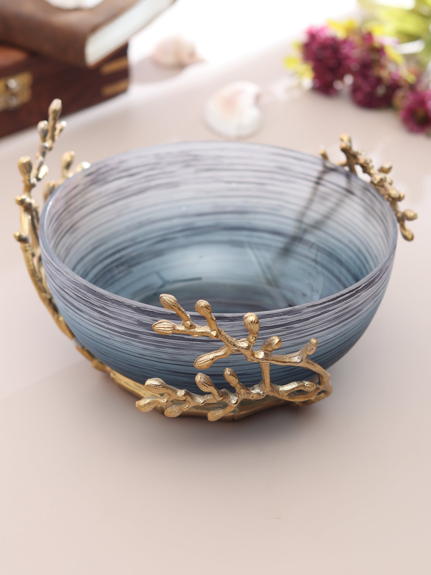 Vincent Glass Serving Bowl