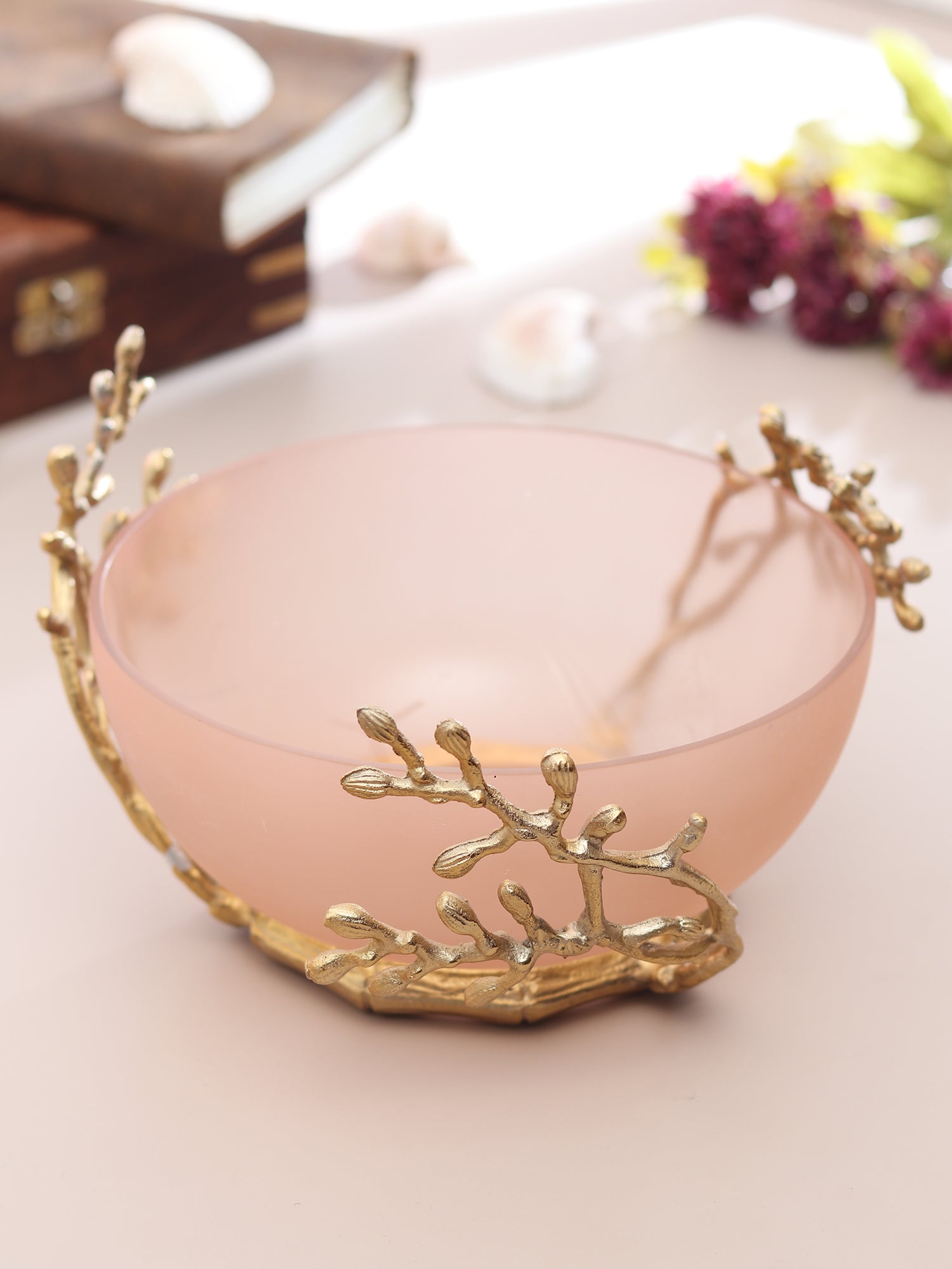 Vincent Glass Serving Bowl