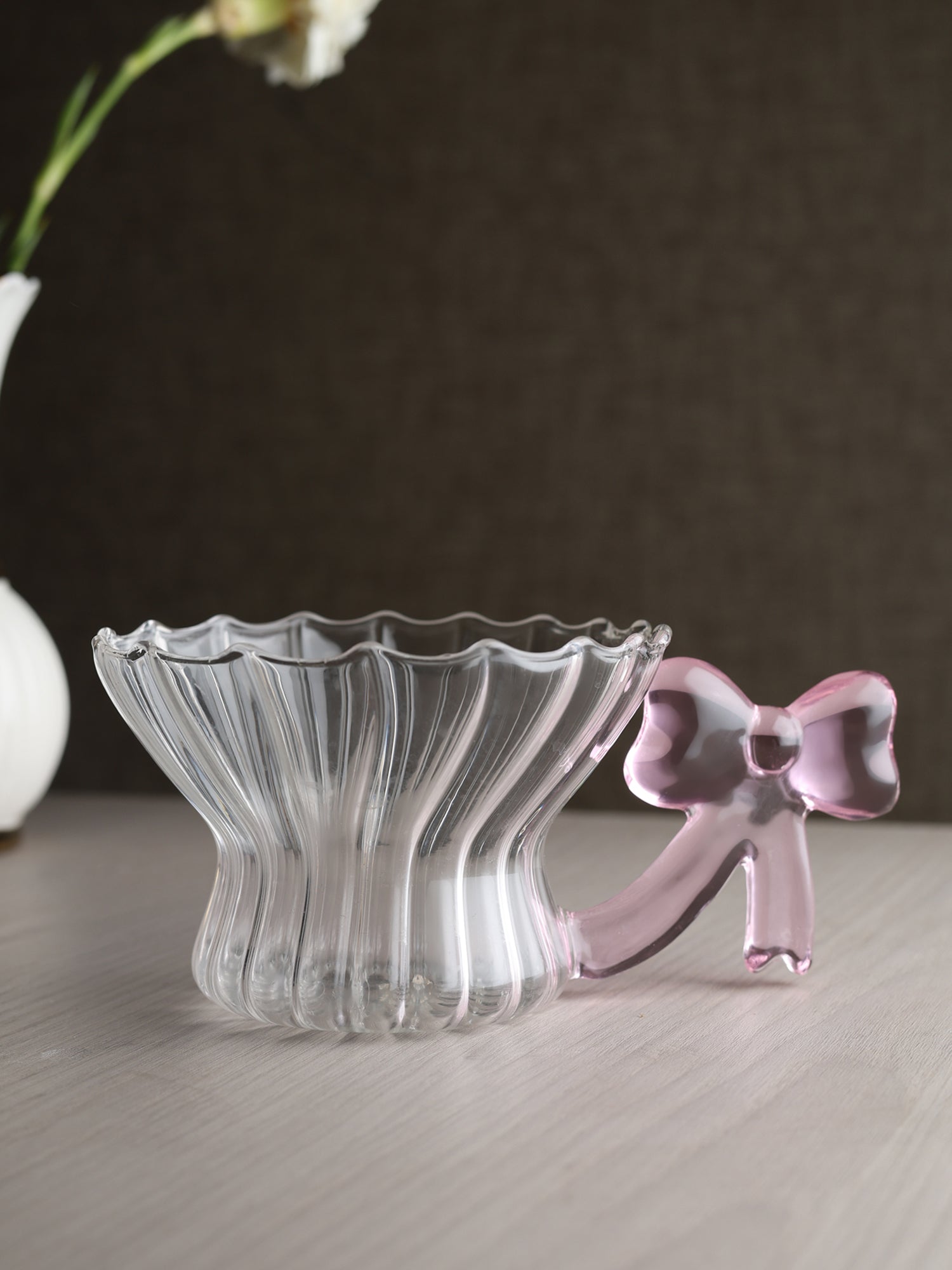 Cleo Bow Glass Cup
