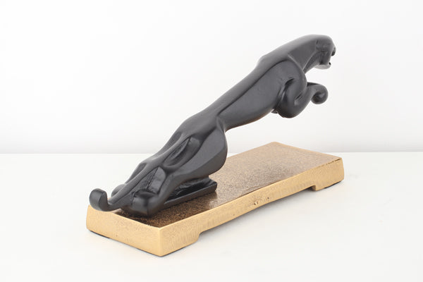 The panther's leap Sculpture