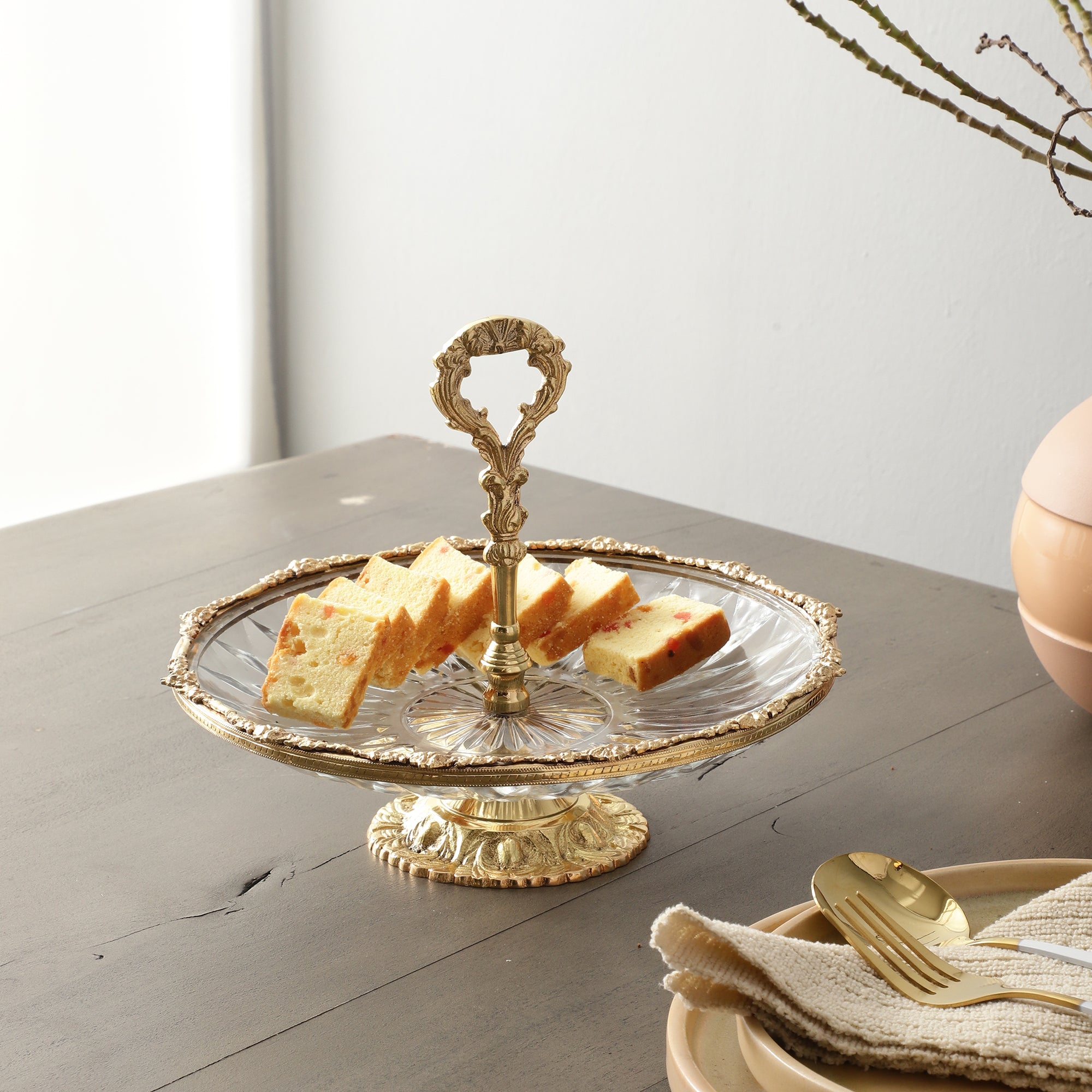 Spearhead Crystal Cake Stand
