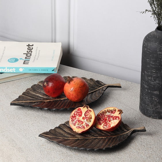 Leafy Affair- the Black Gold Tray set