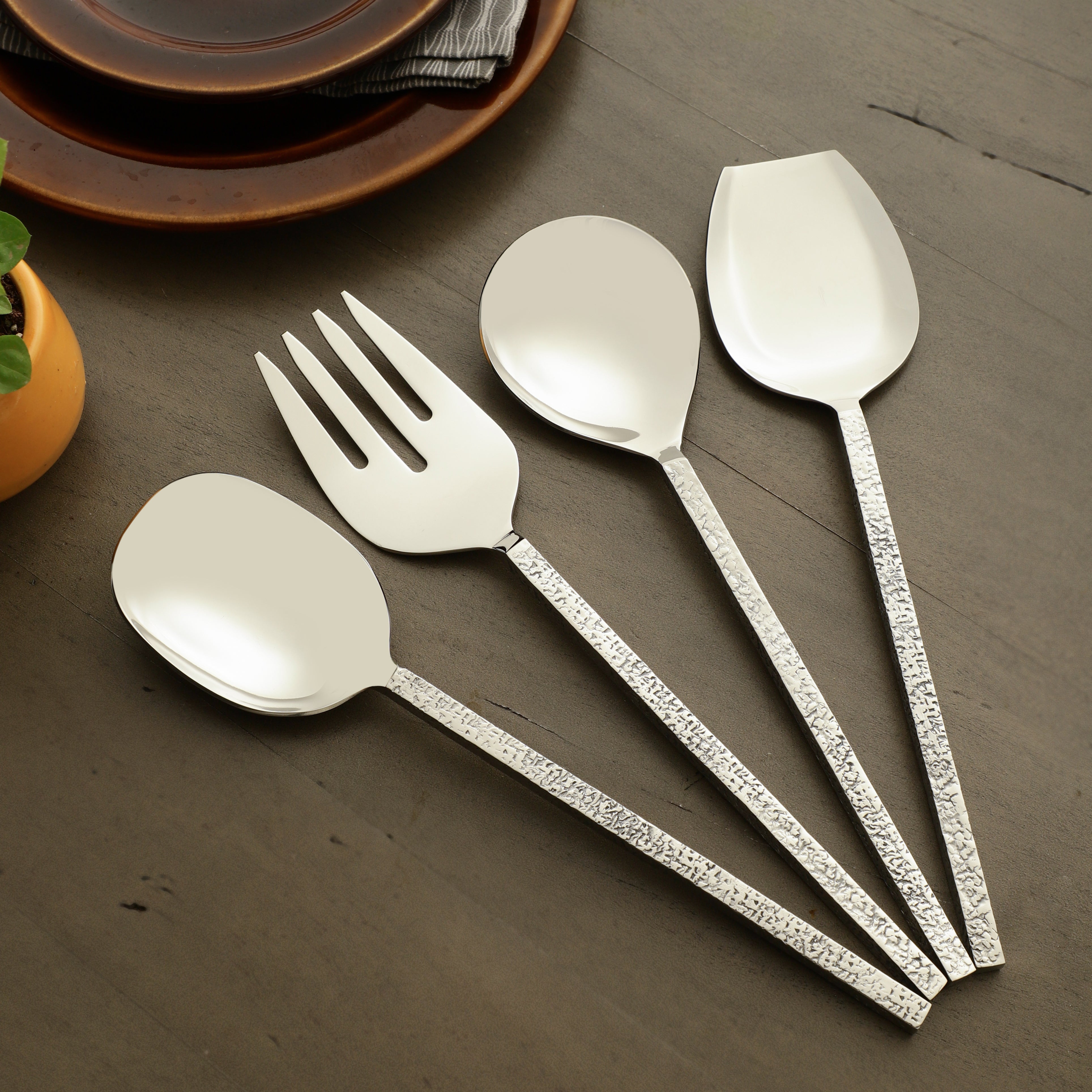 Ember Texture Serving Set Silver