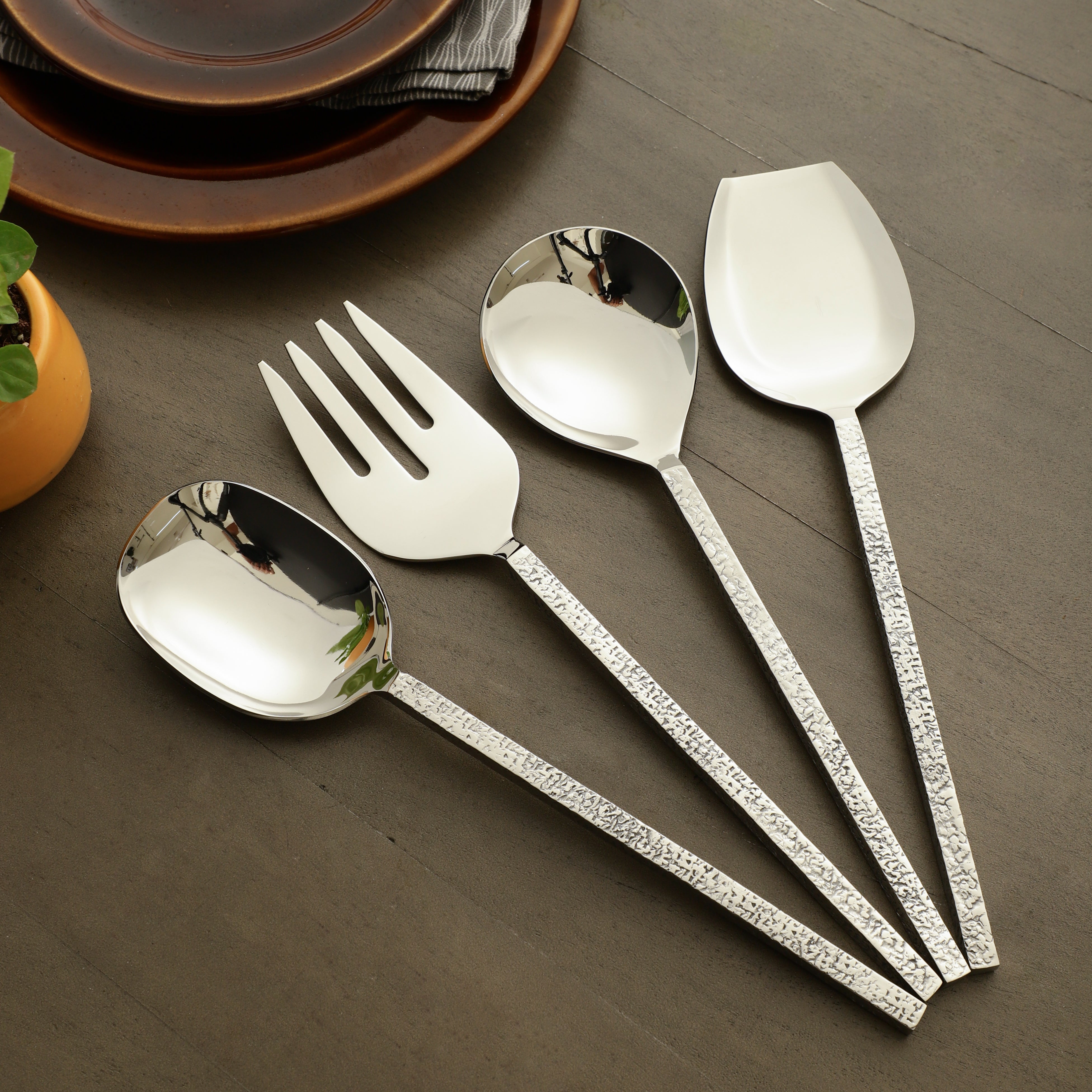 Ember Texture Serving Set Silver