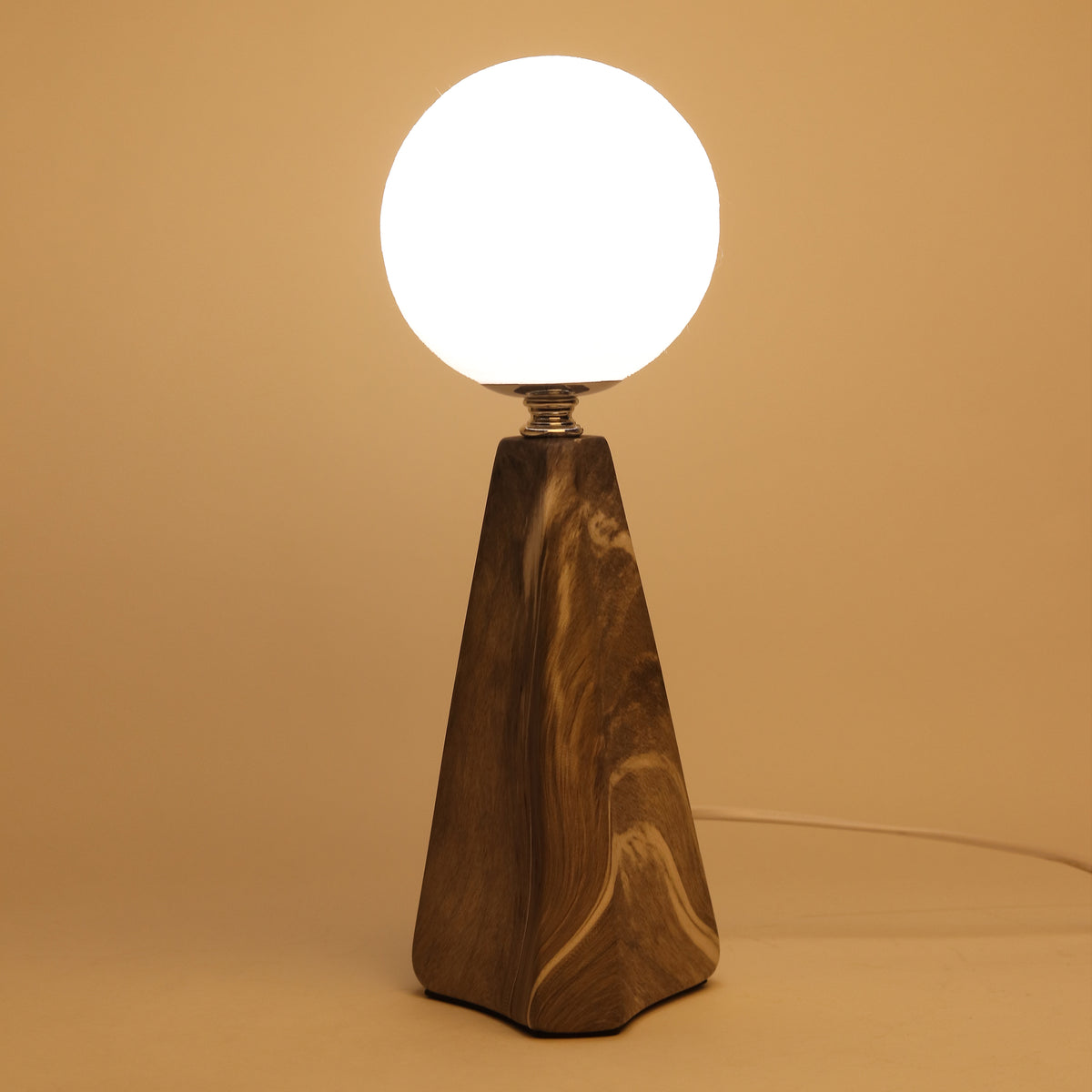 Slope Forme Grey Table lamp
