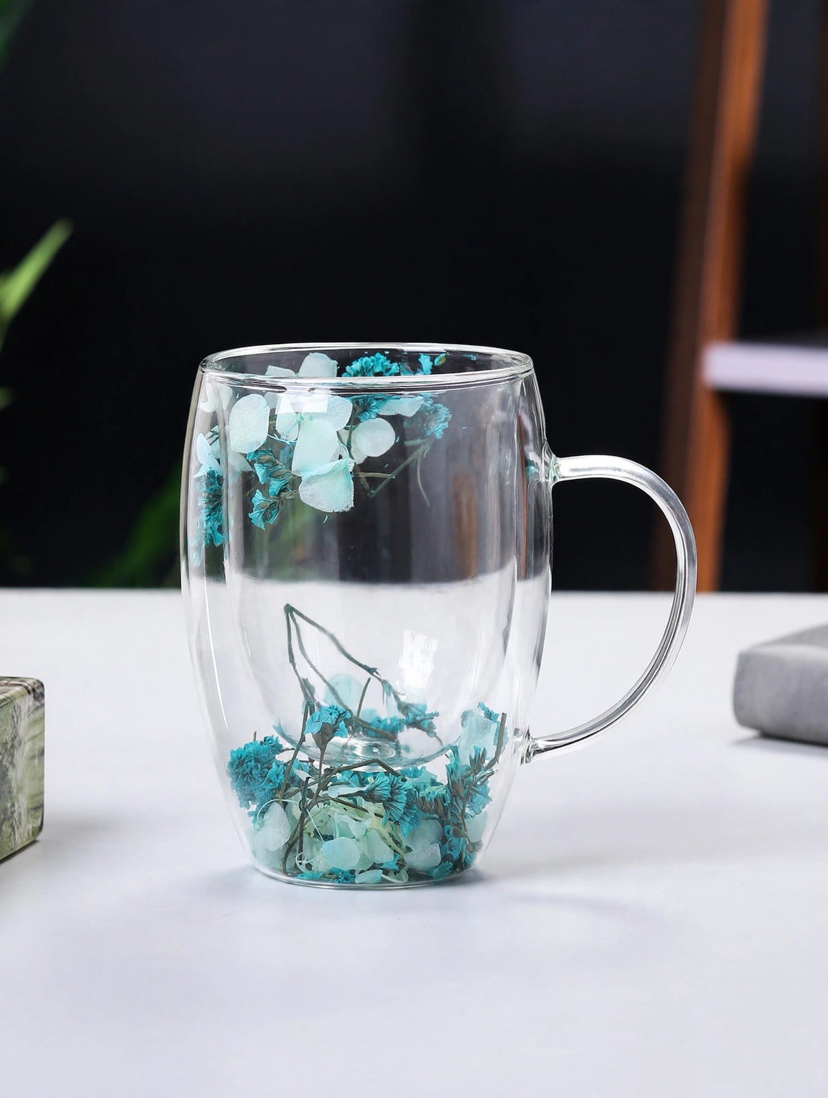 Dahlia Blue Glass Mug