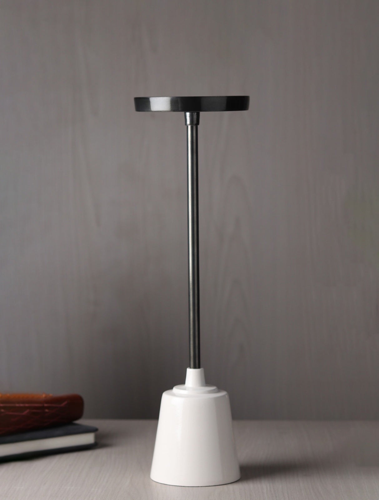 Altura Grande Black Silver Candle holder Tall